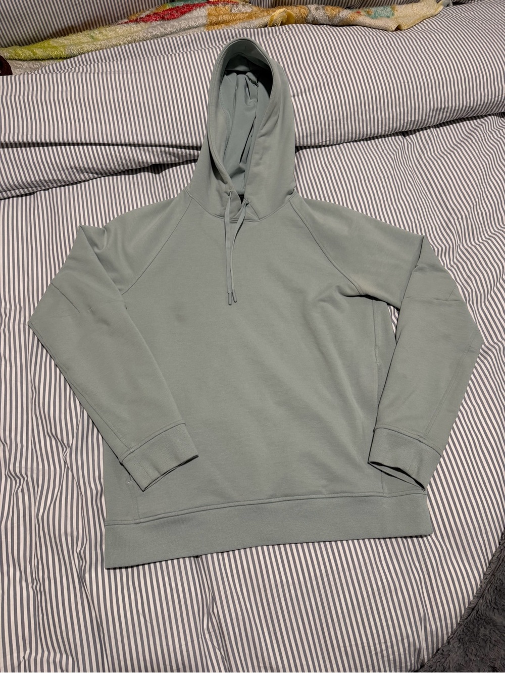 Men's Lululemon pull over